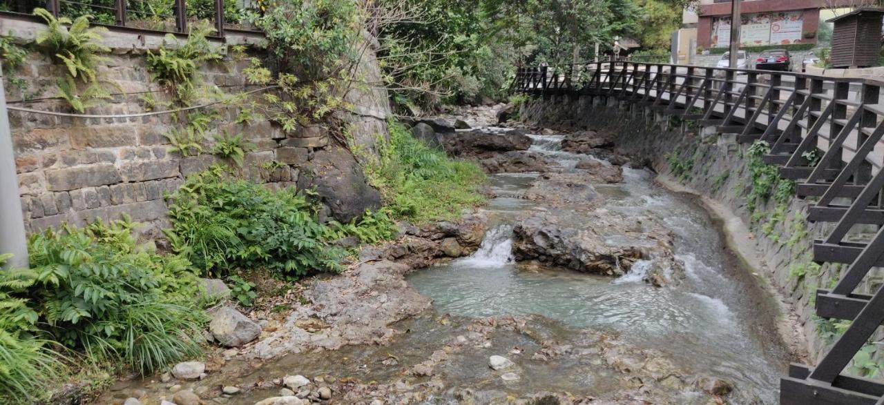 Отель Water House Тайбэй Экстерьер фото